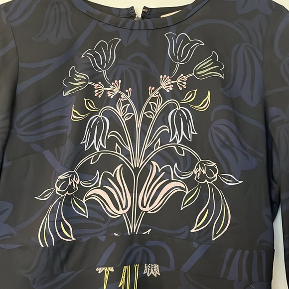 Loft 4P long sleeve dress - Picture 2 of 4